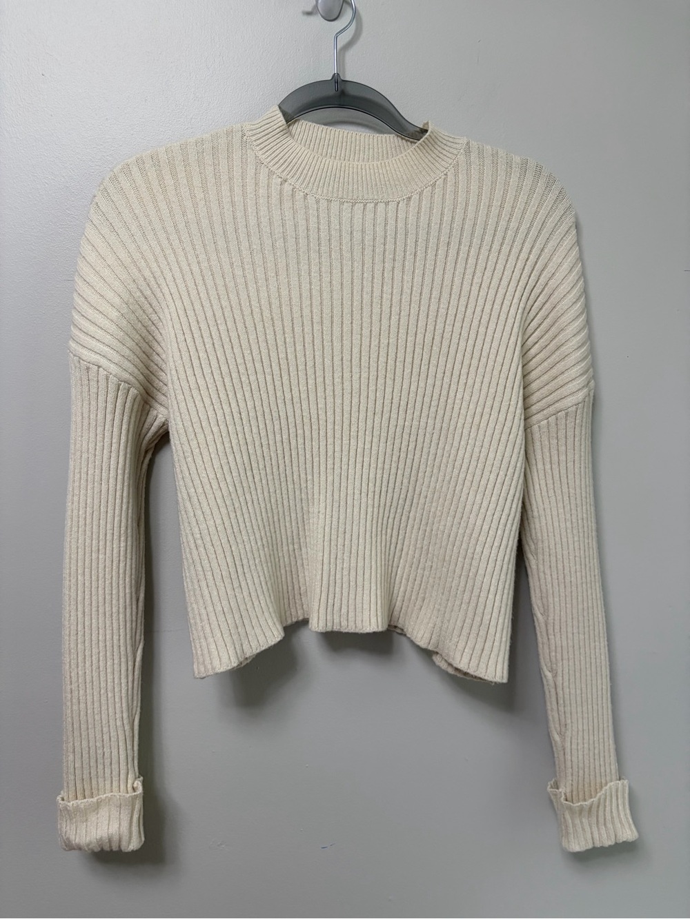 Sincerely Jules Cream Cropped Ribbed Knit Mock Neck Sweater Size Small